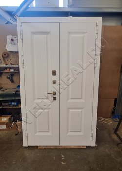 Металлическая входная дверь РД-110547