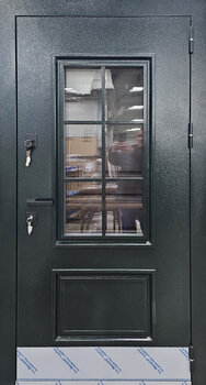 Одностворчатая уличная дверь с остеклением РД-2658