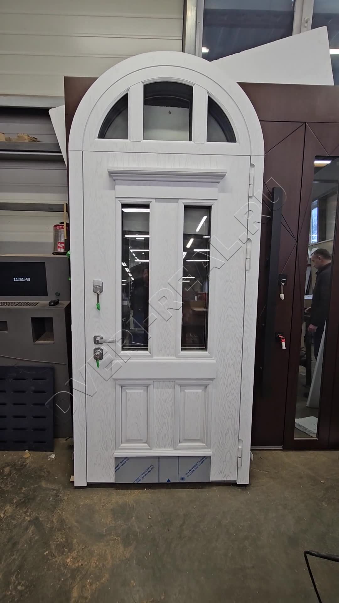 Металлическая входная дверь РД-1151352 (фото №2)
