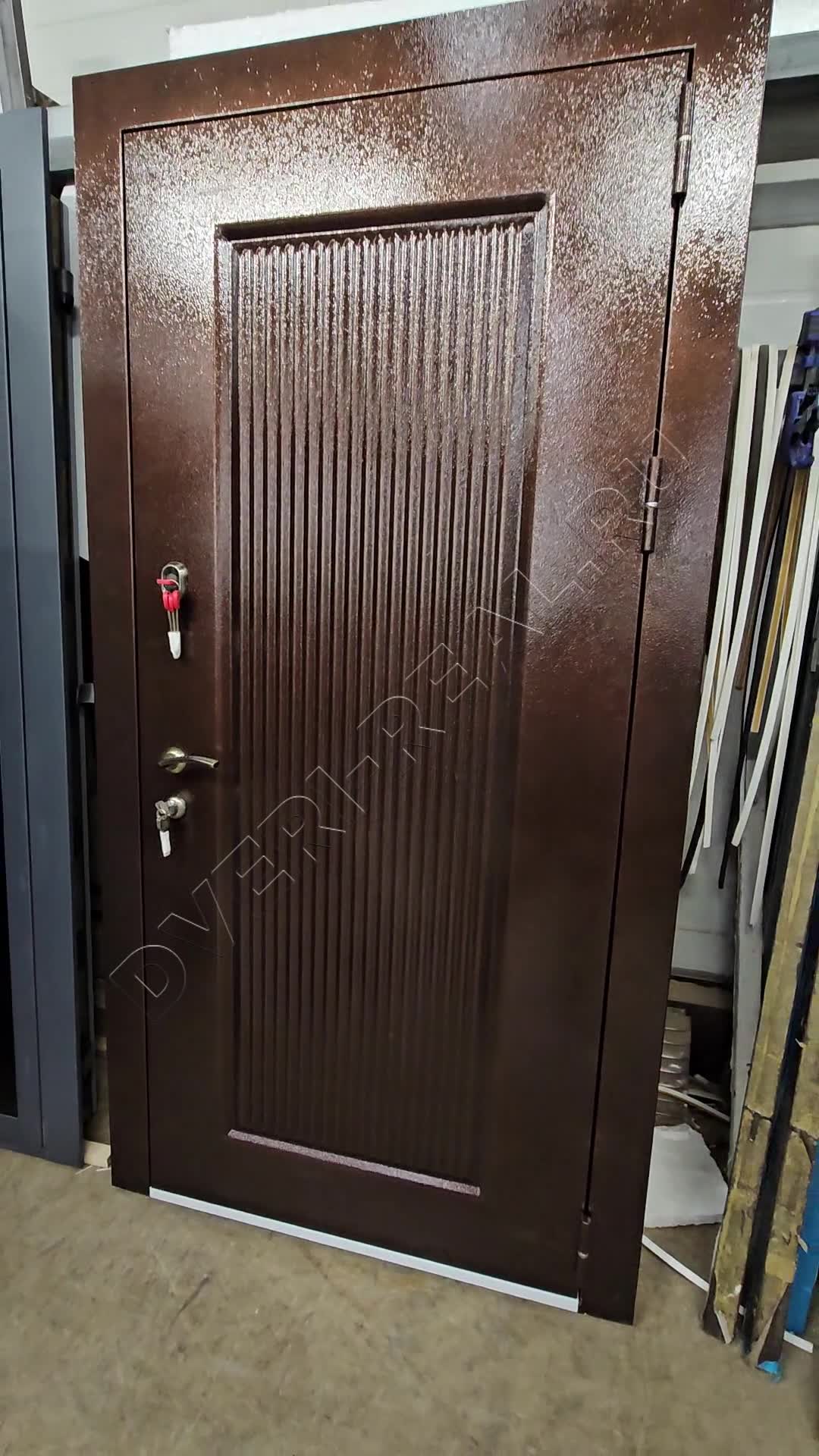 Металлическая входная дверь РД-142004 (фото №2)