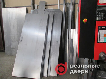 Металлическая основа под входную дверь